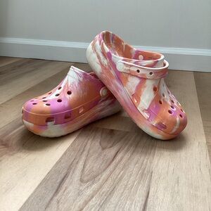CROCS Pink and Orange Platform Sandals | girls youth J6 | spring summer casual